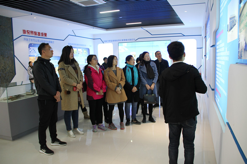 20190404_170216_941817.jpg IMG_0049_副本.jpg